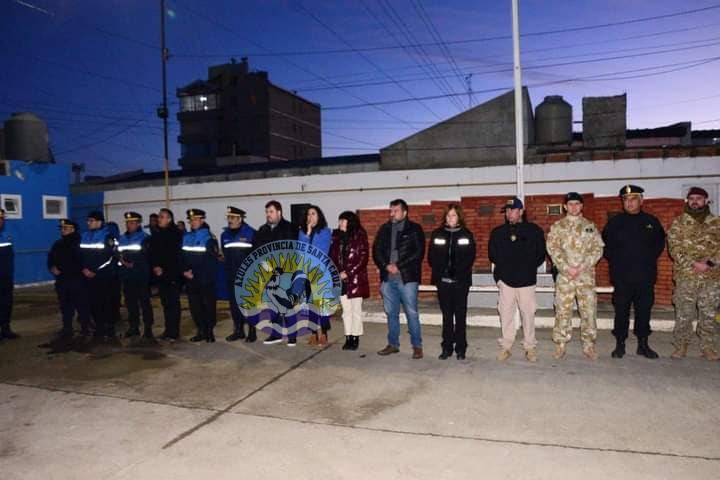 Entrega de móviles y equipamiento de última generación (2)