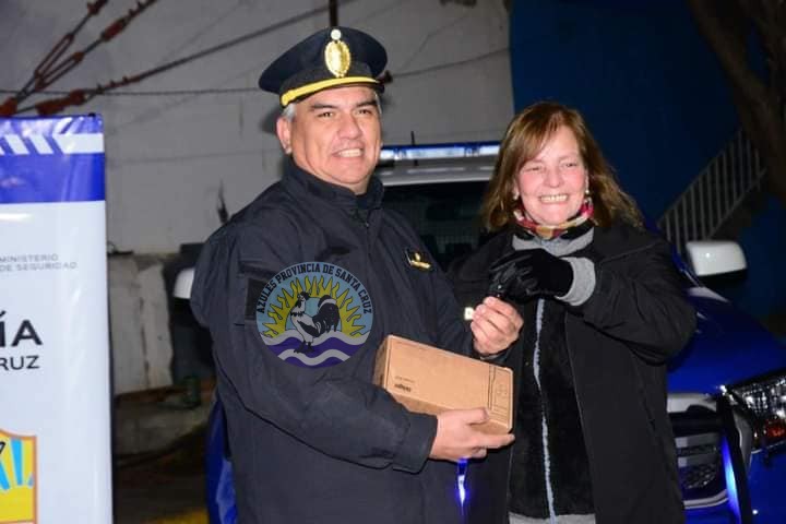 Entrega de móviles y equipamiento de última generación (5)
