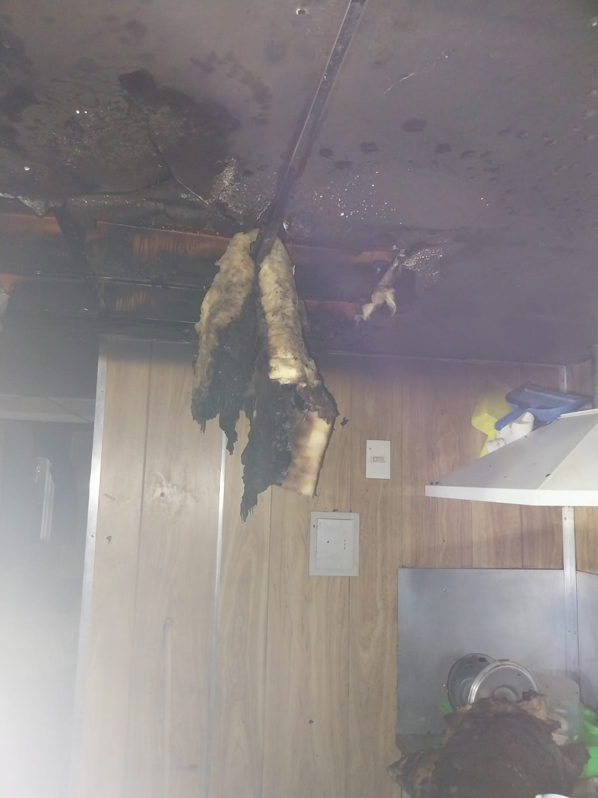 Contingencia eléctrica generó principio de incendio en una casilla (3)