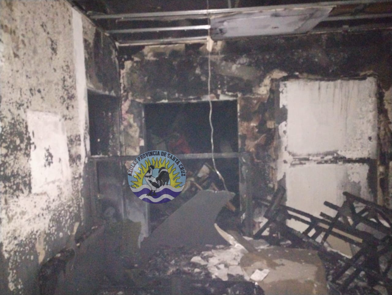 Se investiga principio de incendio sobre un local bailable (2)
