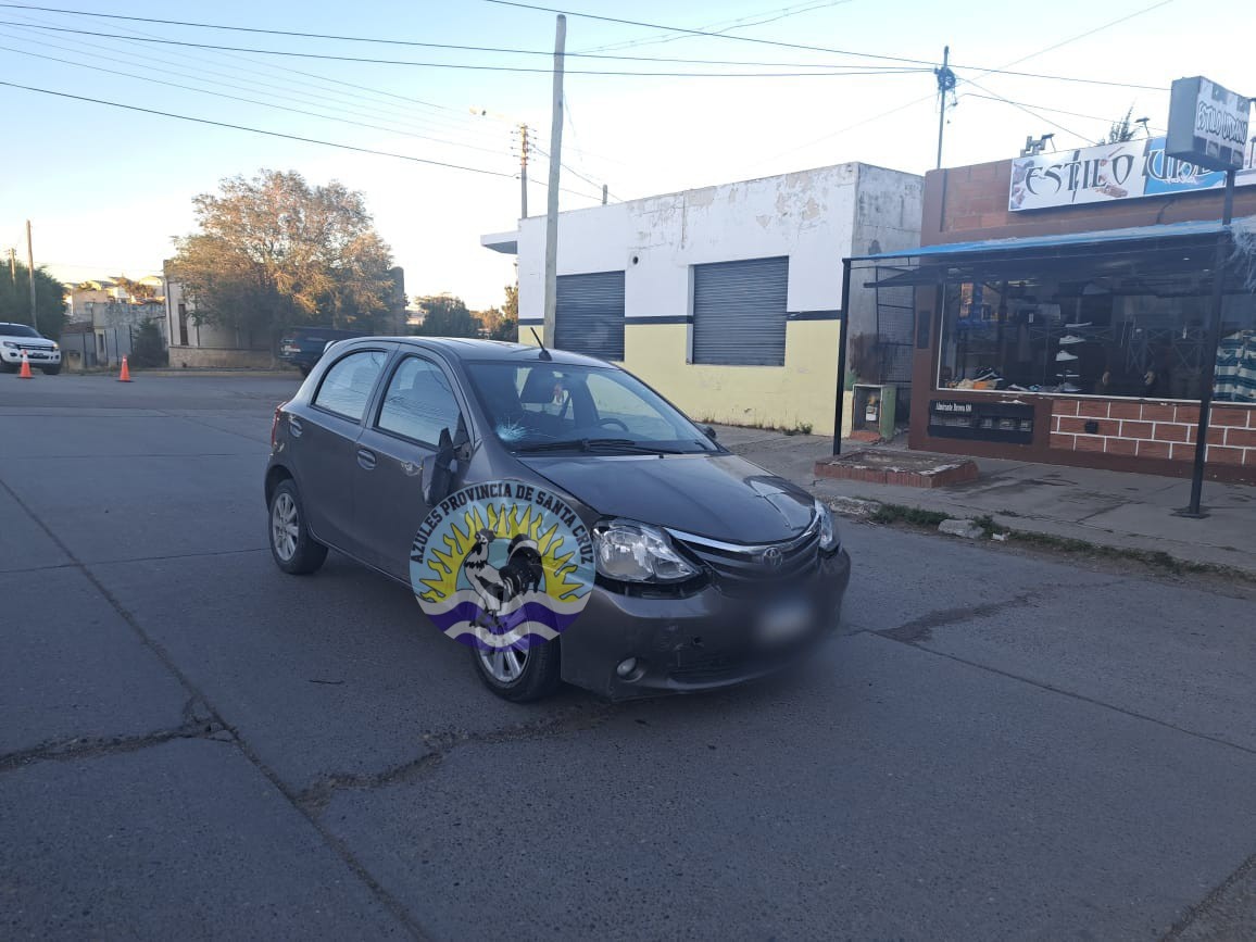 Accidente de tránsito en Puerto Deseado deja a adolescente heridas graves (1)