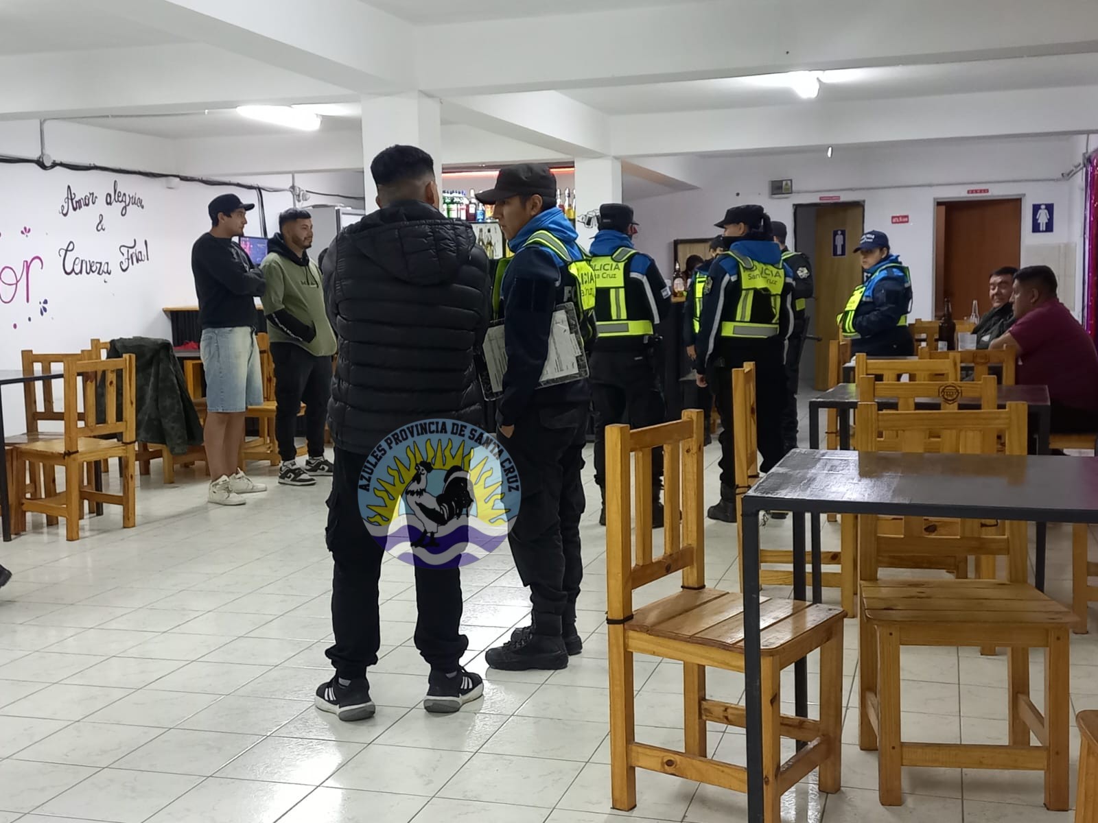 Actividad preventiva mediante controles de locales nocturnos y saturación en barrios en Puerto Deseado (3)