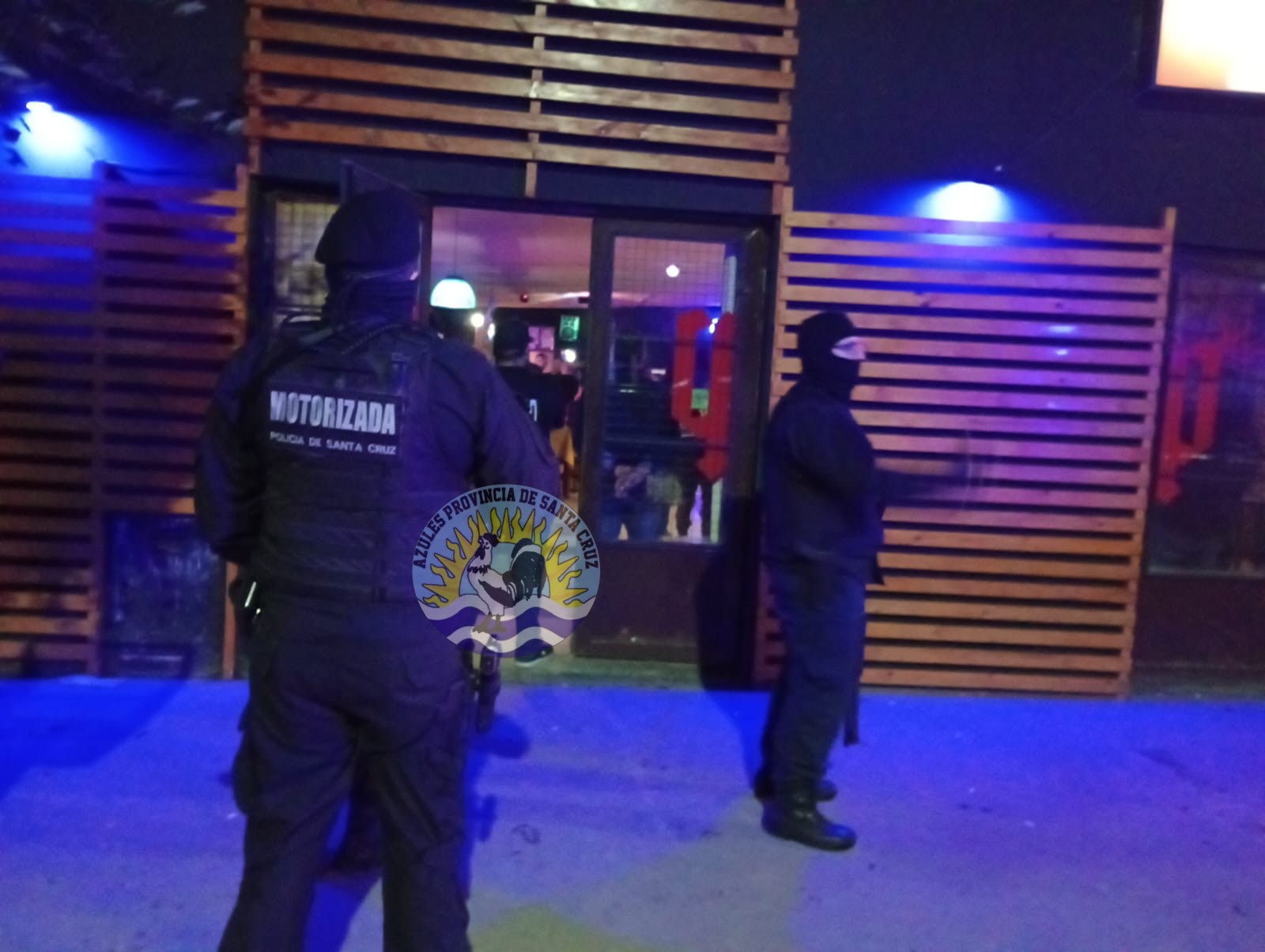Actividad preventiva mediante controles de locales nocturnos y saturación en barrios en Puerto Deseado (5)