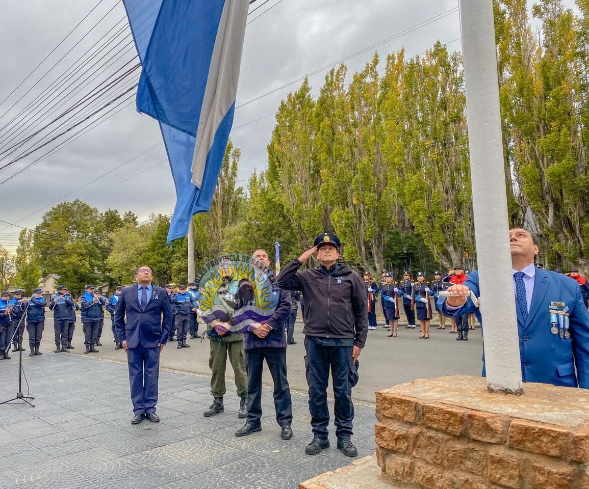 Homenaje a veteranos de guerra y soldados continentales en Río Gallegos (3)