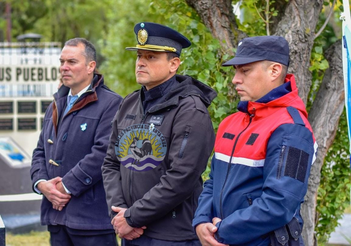 Homenaje a veteranos de guerra y soldados continentales en Río Gallegos (6)