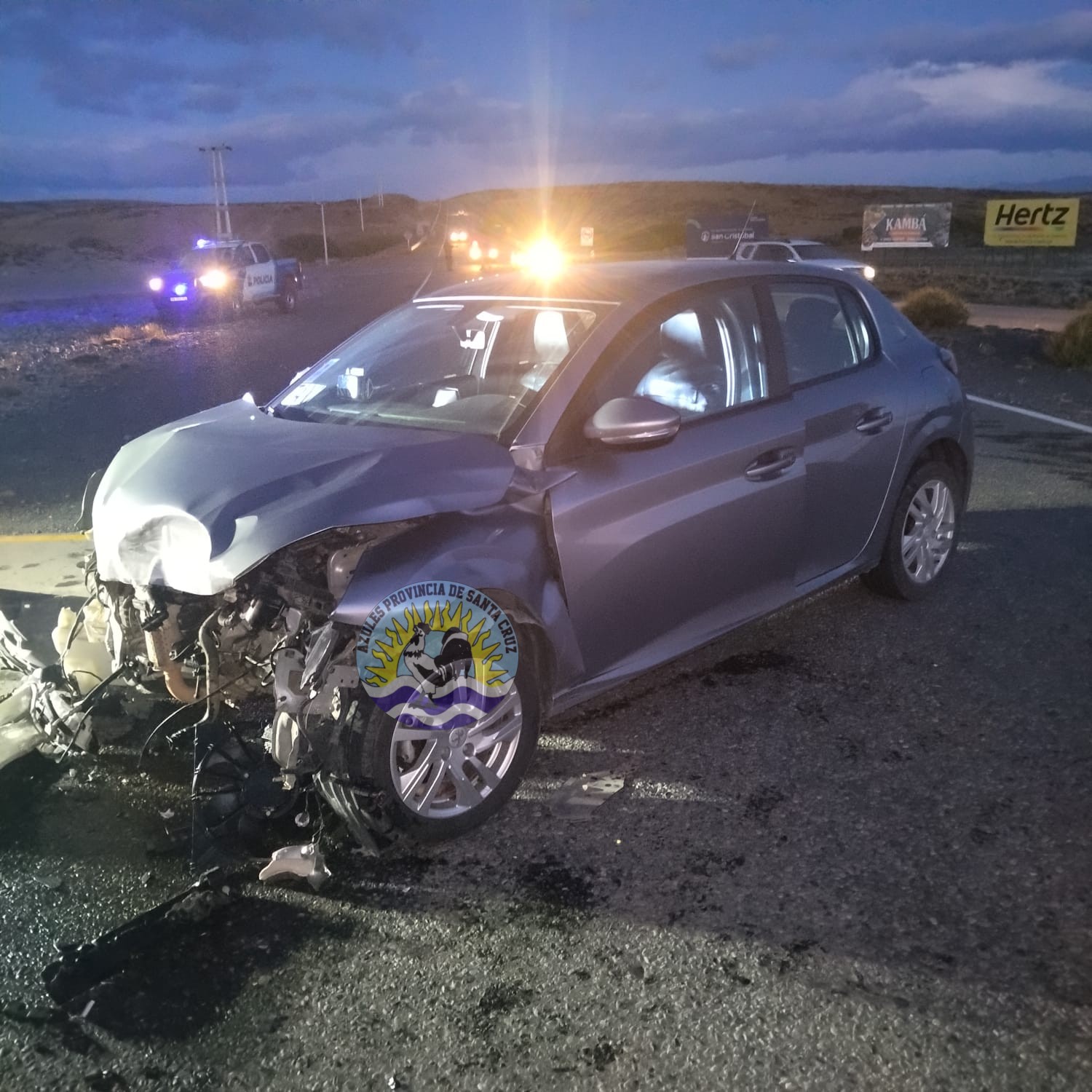 Rescate en incidente vehicular en ruta hacia aeropuerto de El Calafate (3)
