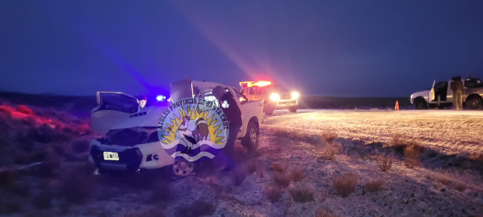 Rescate de personas tras vuelco en Ruta 40 cerca de Bajo Caracoles (3)