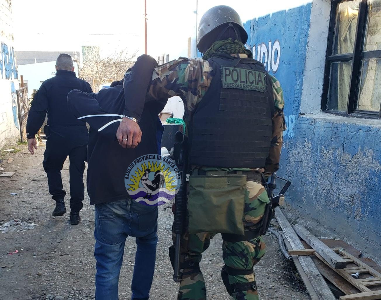 Detienen a dos hombres involucrados en un violento intento de robo (2)