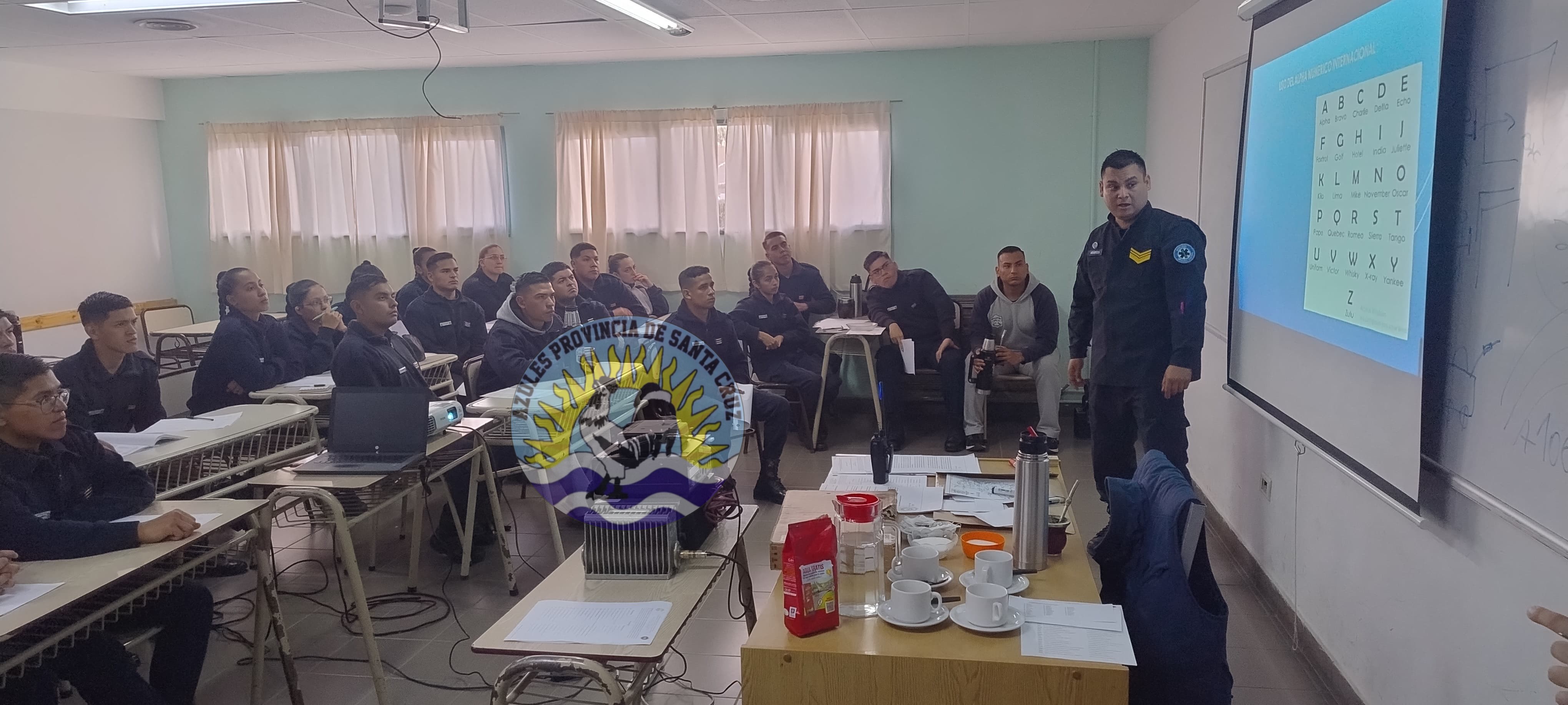 Río Gallegos Personal del Departamento Operaciones Técnicas, realizó cambio de Antena y brindo charlas (12)