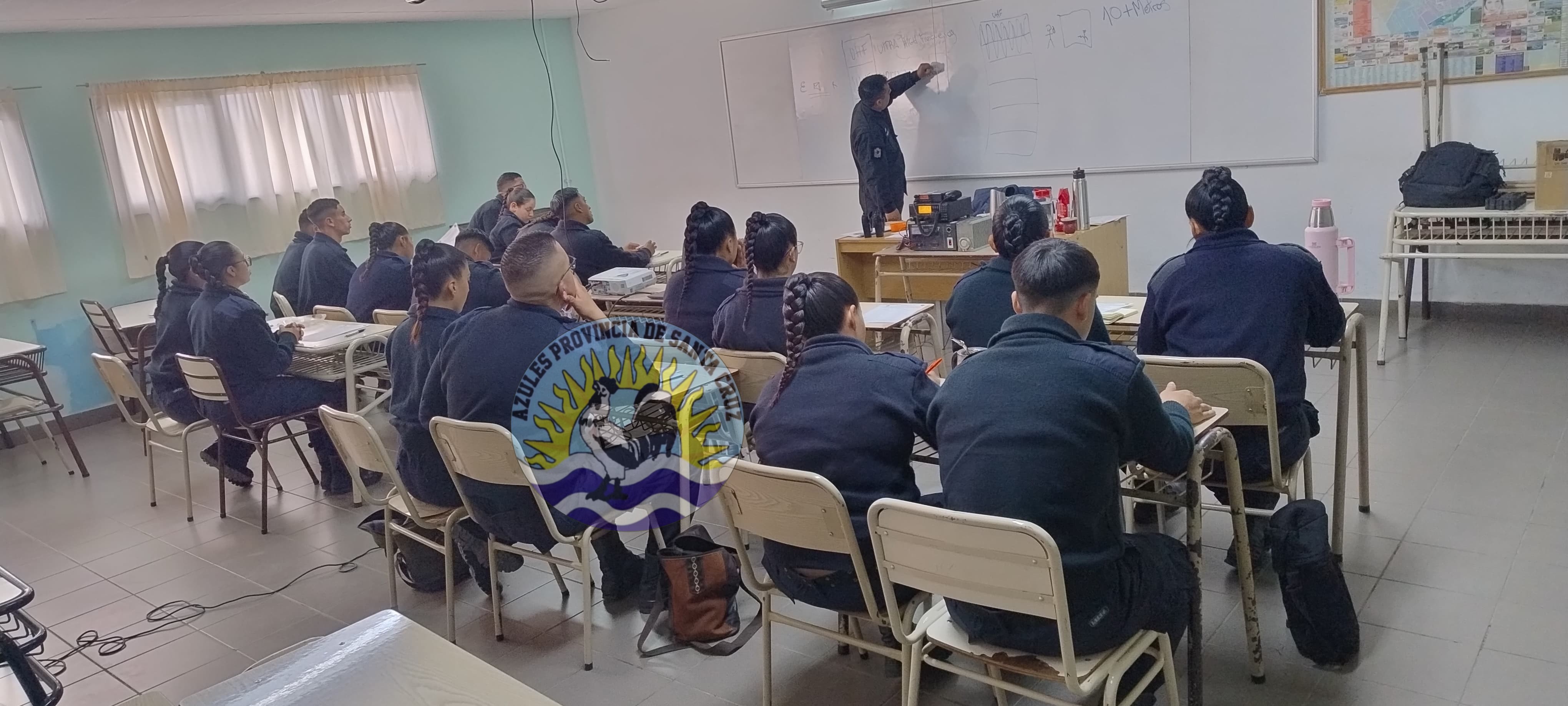 Río Gallegos Personal del Departamento Operaciones Técnicas, realizó cambio de Antena y brindo charlas (37)