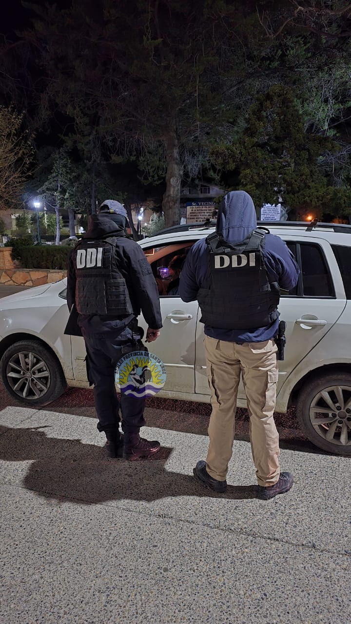 Controles vehiculares y de alcoholemia en Puerto Deseado 170 personas identificadas (2)