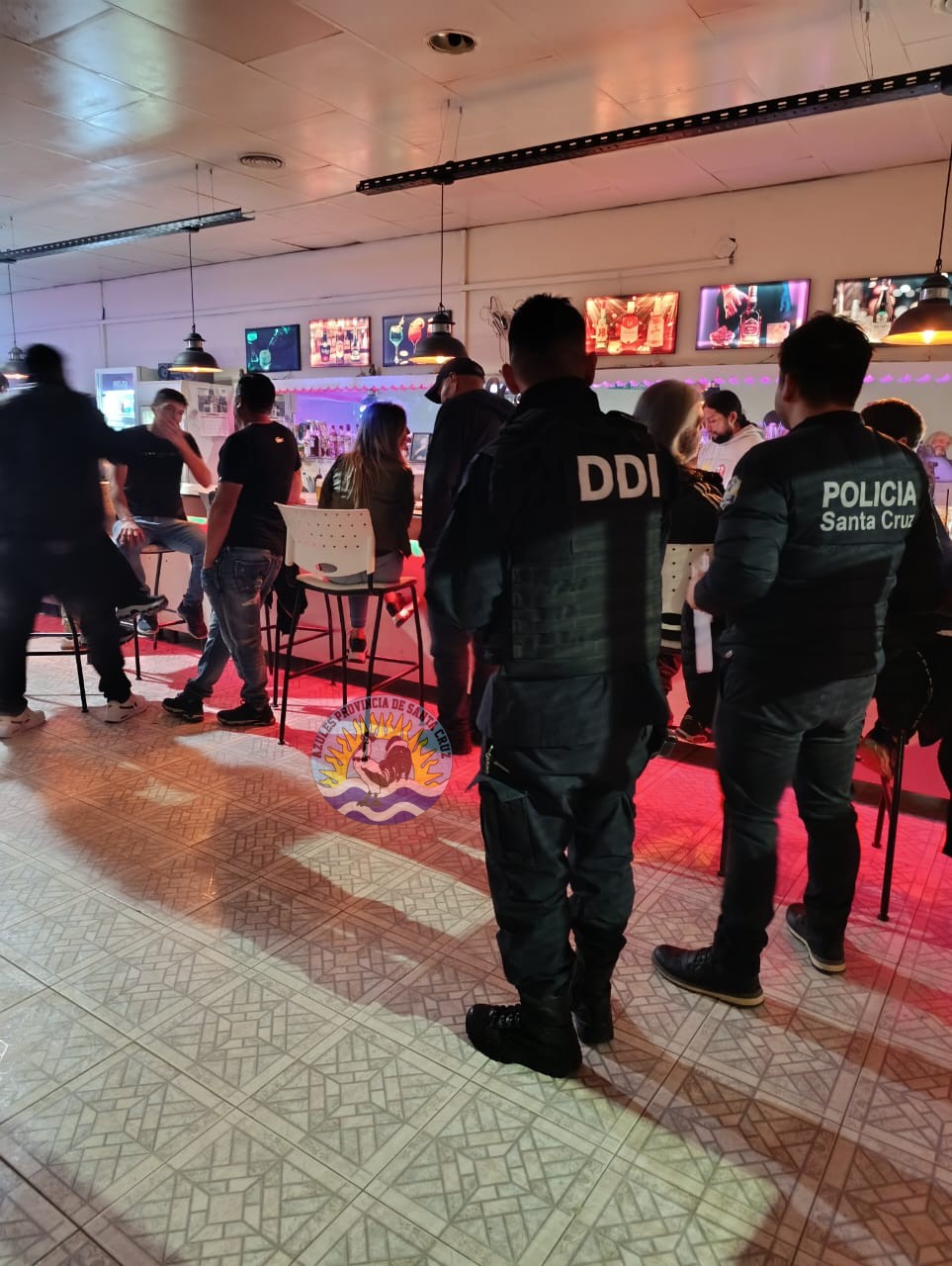 Cuatro locales nocturnos fueron clausurados durante un operativo conjunto (1)