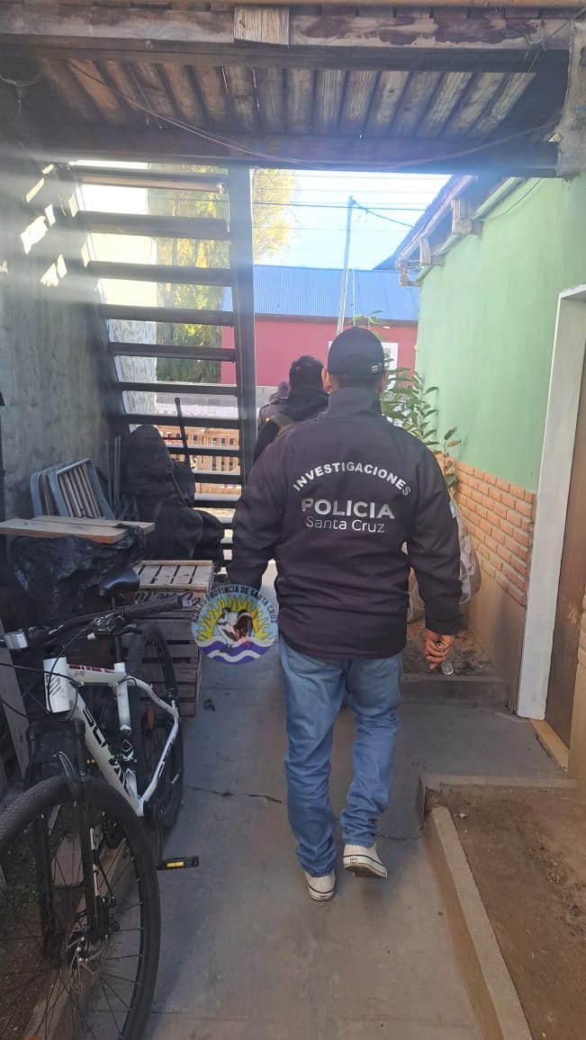 Detenido en El Calafate por pedido de captura desde Jujuy (3)