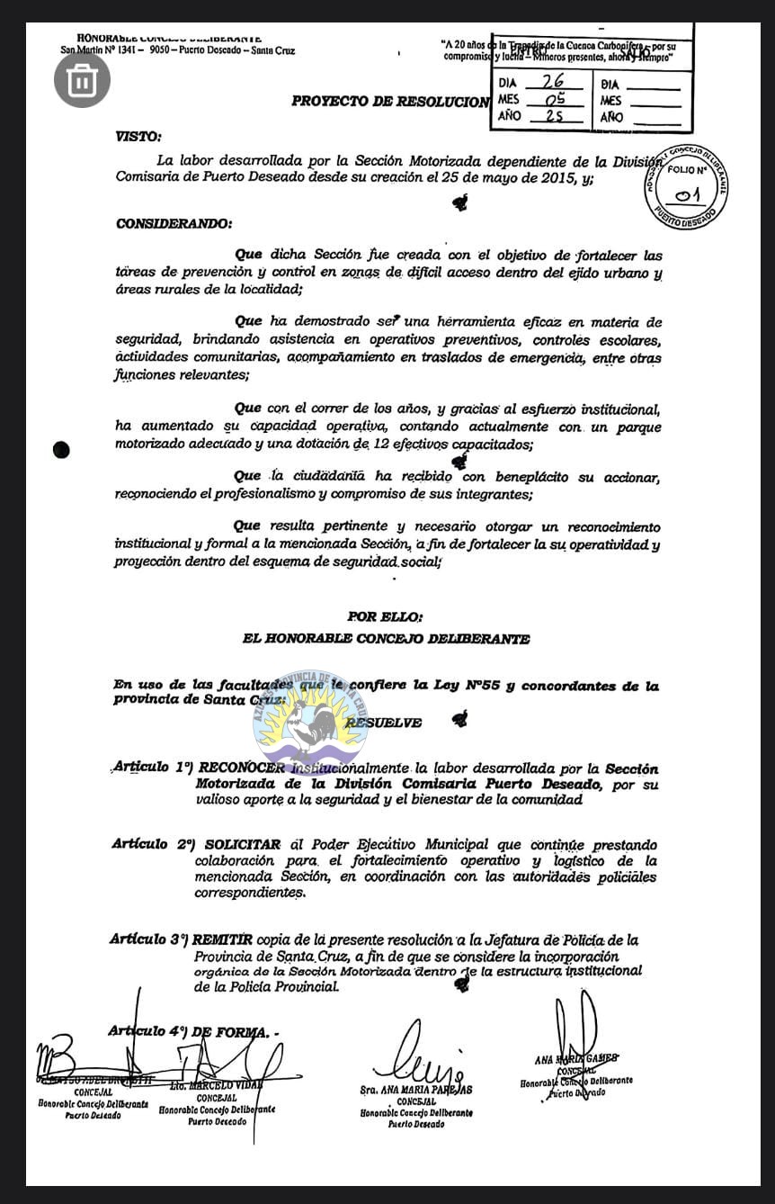 Reconocimiento del Honorable Concejo Deliberante a la Sección Motorizada de Puerto Deseado por sus 10 años de servicio (2)