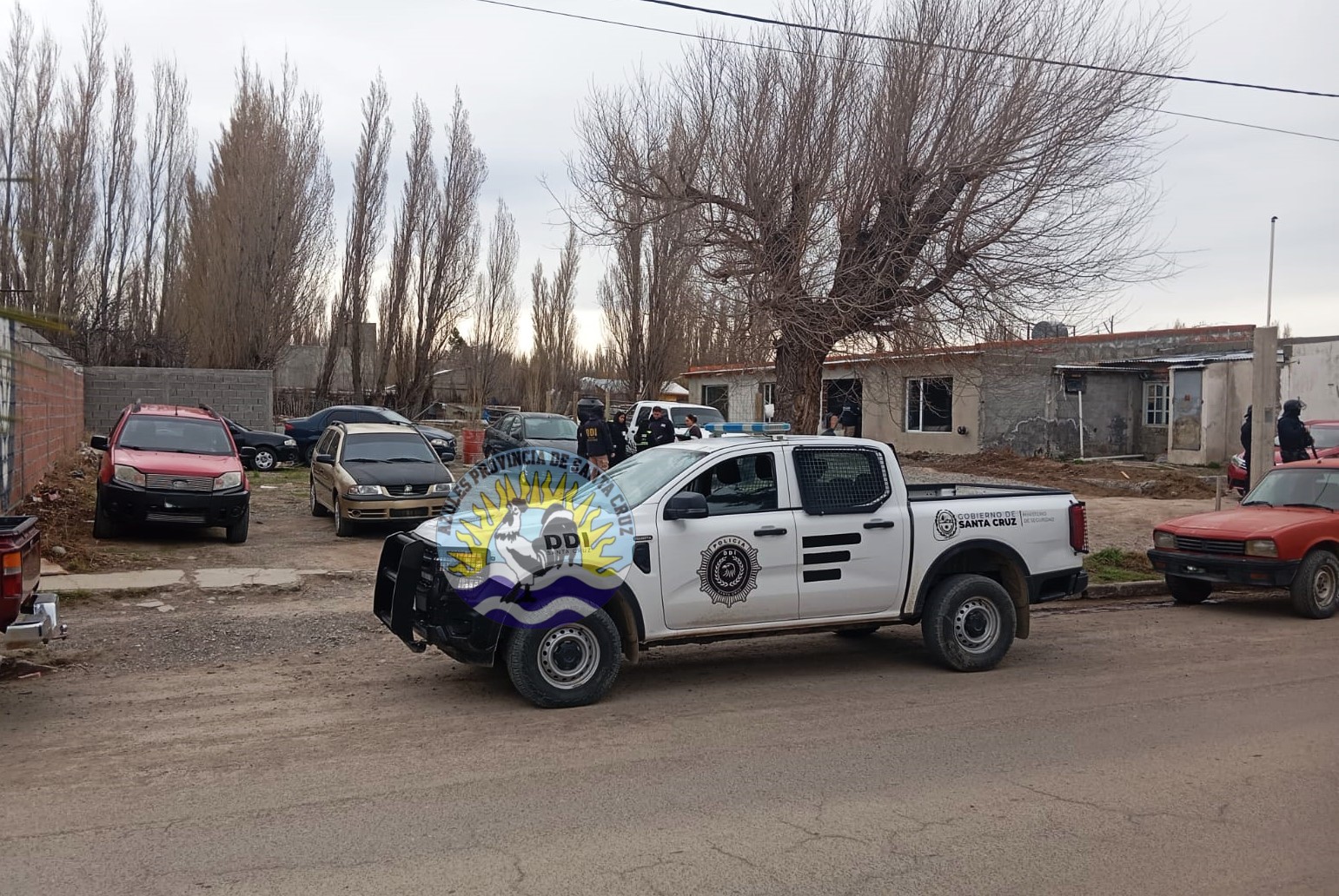 Operativo de control en Las Heras y Perito Moreno Secuestran 41 vehículos por venta ilegal (5)