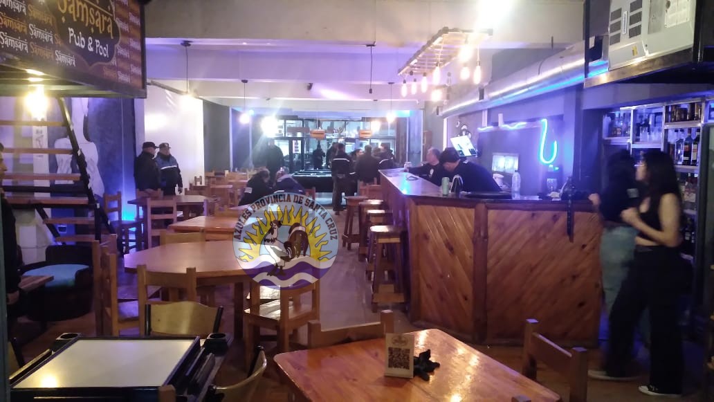 Operativo de control en locales nocturnos y tareas de saturación en Caleta Olivia (3)
