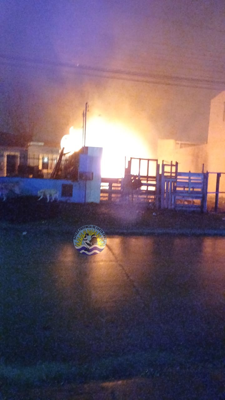Río Gallegos Incendio fatal 2 personas fallecidas (2)