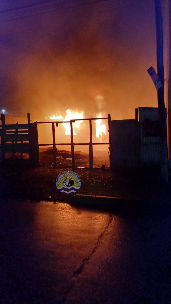 Río Gallegos Incendio fatal 2 personas fallecidas (3)