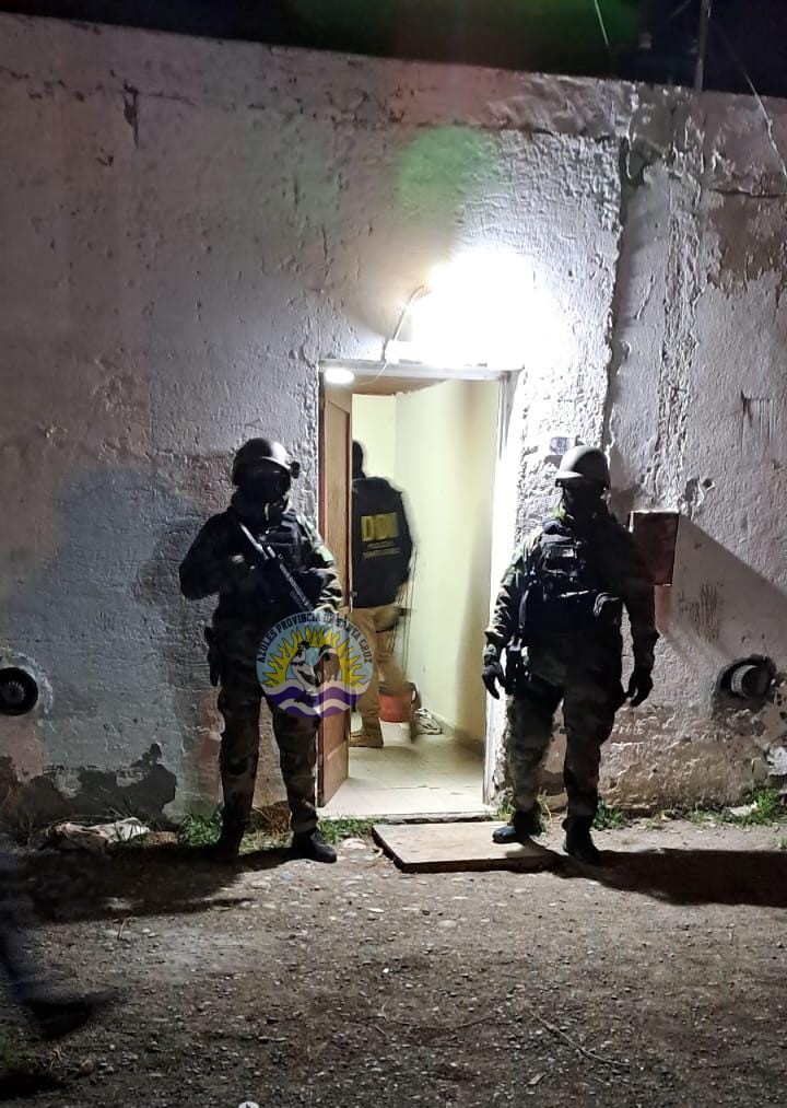 Operativo antidrogas en Comandante Luis Piedra Buena (1)