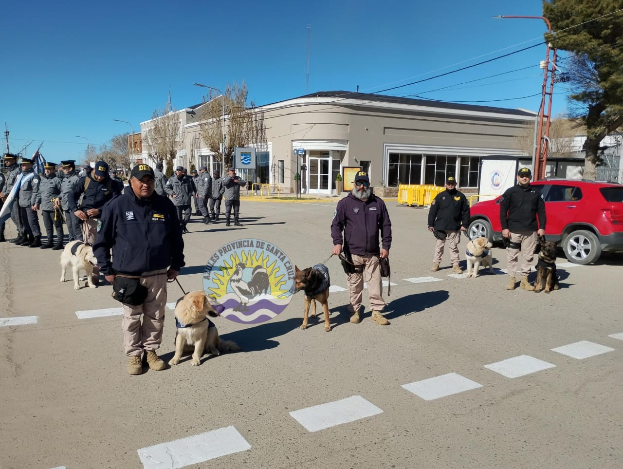 Puerto San Julián celebra su aniversario con formación y desfile cívico-militar (13)