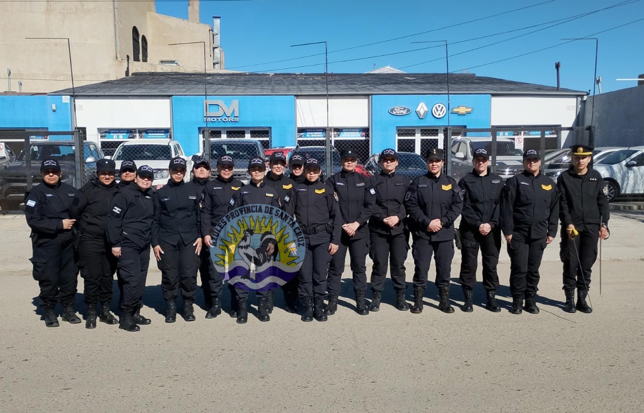 Puerto San Julián celebra su aniversario con formación y desfile cívico-militar (16)