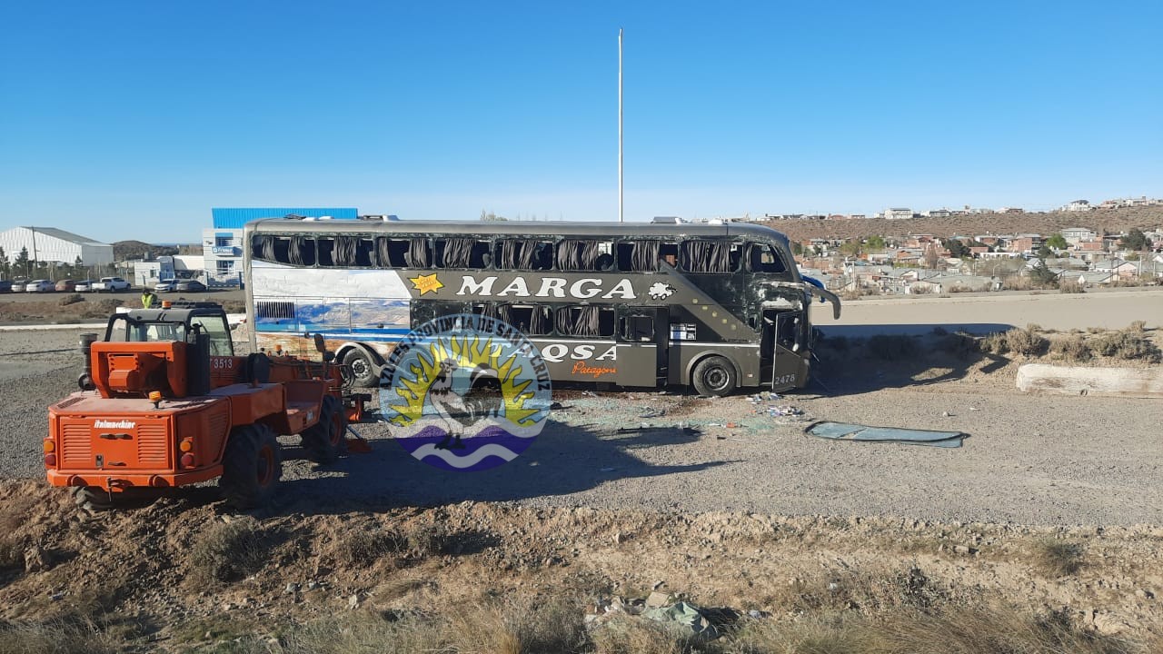 Vuelco de colectivo (1)