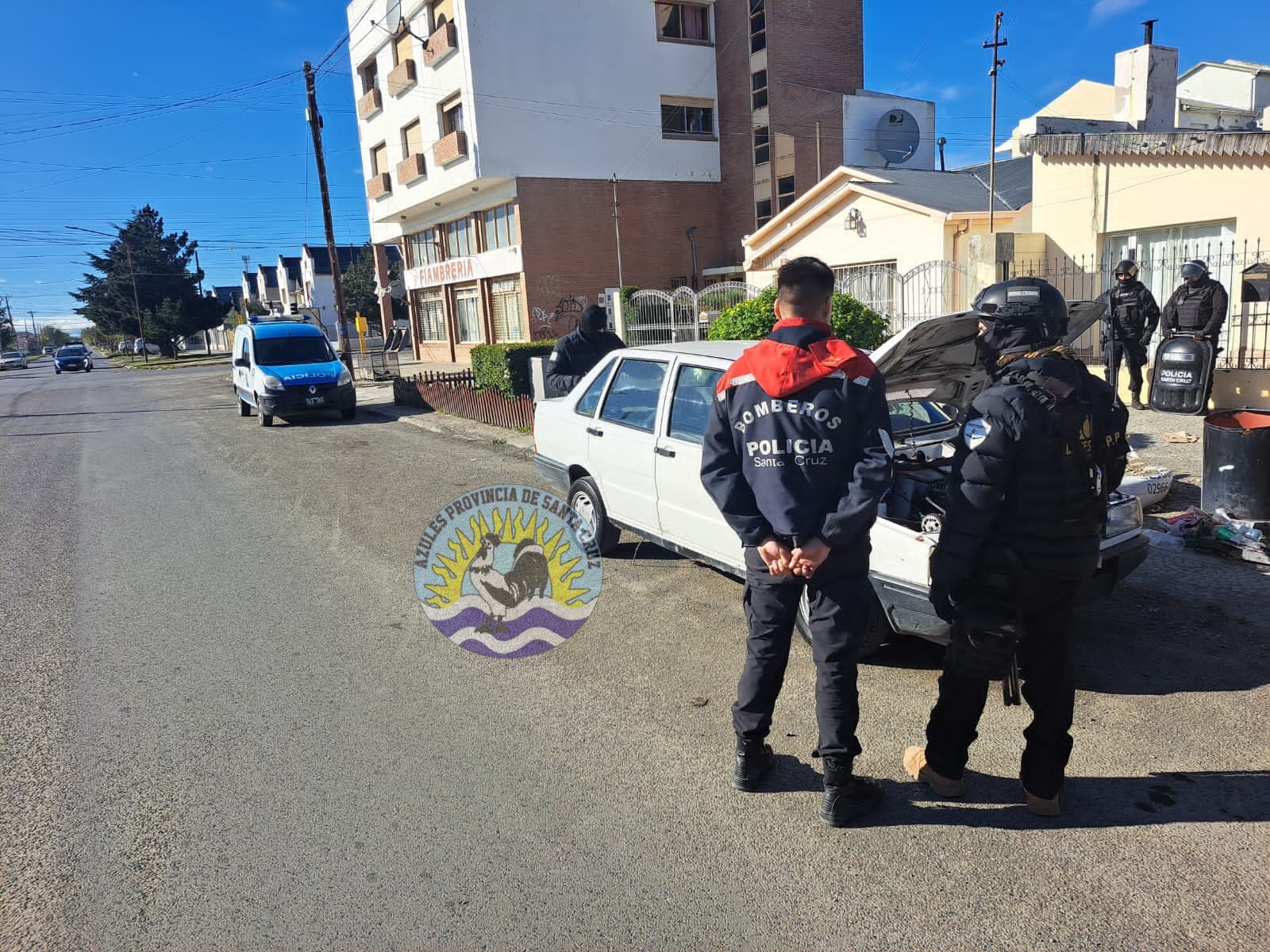Amplio operativo antidrogas en Río Gallegos (2)