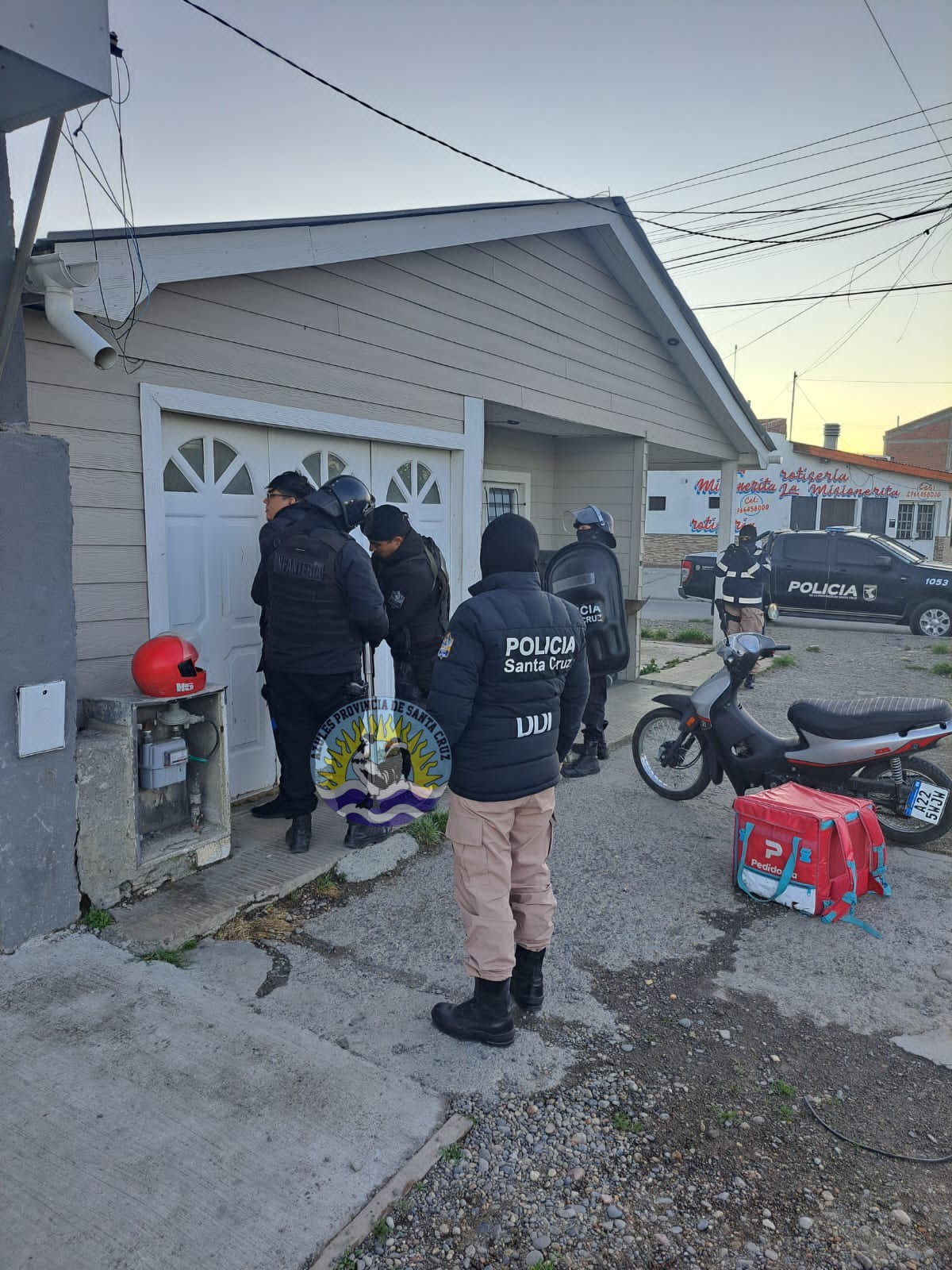 Amplio operativo antidrogas en Río Gallegos (3)
