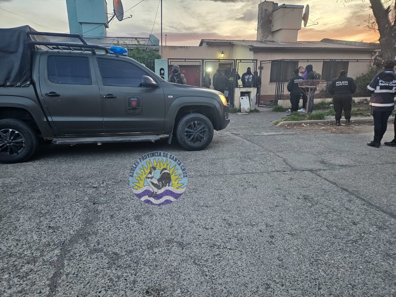 Hechos delictivos, allanamientos y aprehensión de sospechoso en Río Gallegos (3)