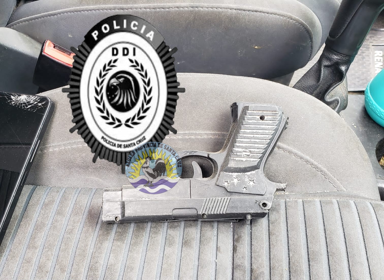 Aprehensiones y secuestro de unidad automotriz en el marco de una investigación por robo en Río Gallegos (4)