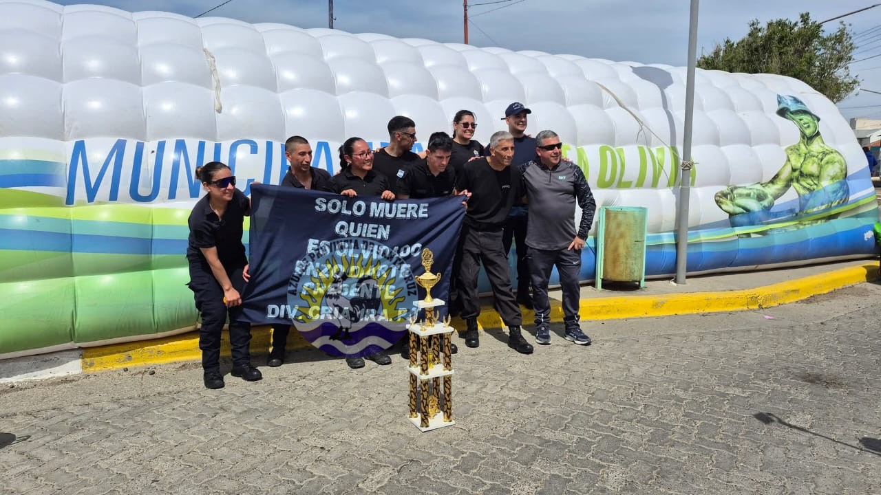 Caleta Olivia vibró con la 6ta Carrera Policial por Equipos organizada por AMSA (17)