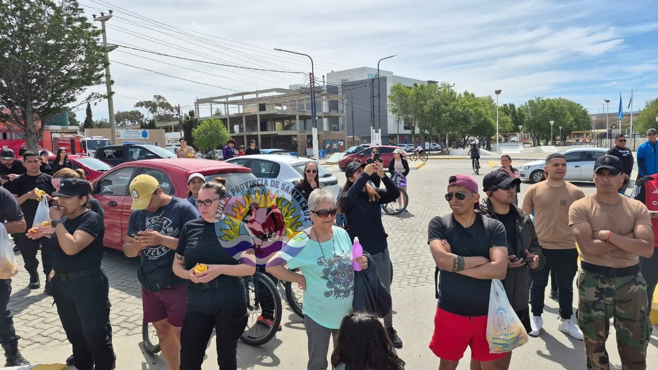 Caleta Olivia vibró con la 6ta Carrera Policial por Equipos organizada por AMSA (32)