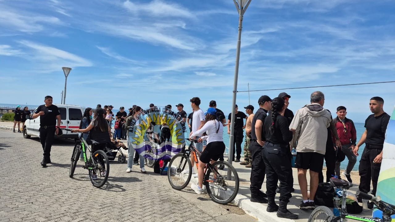 Caleta Olivia vibró con la 6ta Carrera Policial por Equipos organizada por AMSA (36)