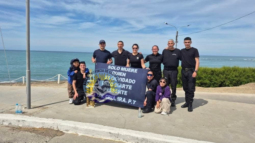 Caleta Olivia vibró con la 6ta Carrera Policial por Equipos organizada por AMSA (4)