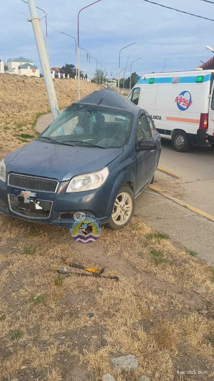 San Julián - Lesiones graves en accidente de tránsito en Avenida Costanera (2)