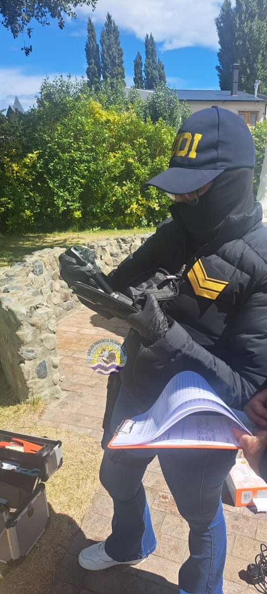 DIVISION INVESTIGACIONES EL CALAFATE HURTO DE EQUIPAMIENTO HOSPITALARIO (7)